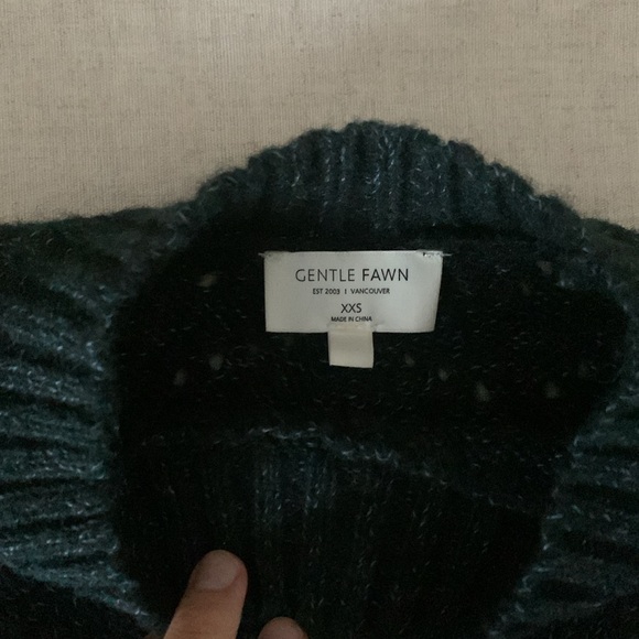 Super soft Gentle Fawn sweater - Picture 2 of 4